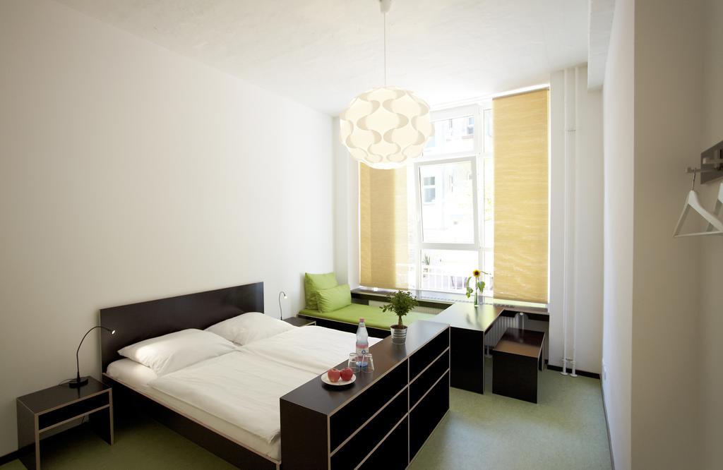 Huettenpalast Berlino Camera foto
